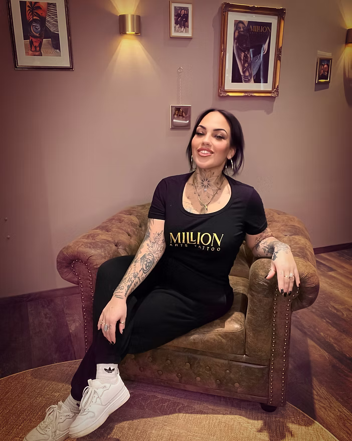 Sheila - Inhaberin & Tätowiererin